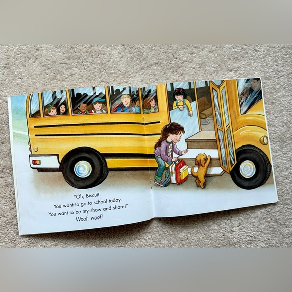 Buscuit’s Show and Share Day Book - Picture 4 of 6